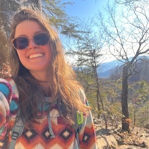 Meet your Posher, Emma